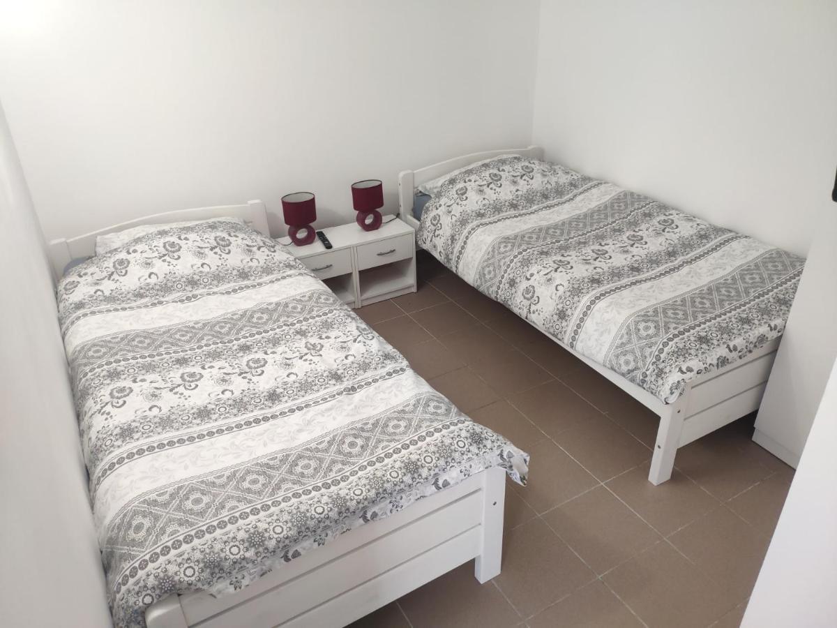 קוסטרנה Apartments Inbox מראה חיצוני תמונה