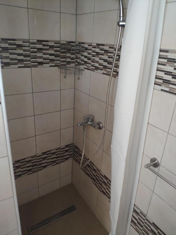 קוסטרנה Apartments Inbox מראה חיצוני תמונה