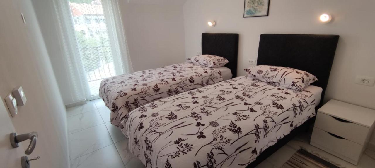 קוסטרנה Apartments Inbox מראה חיצוני תמונה