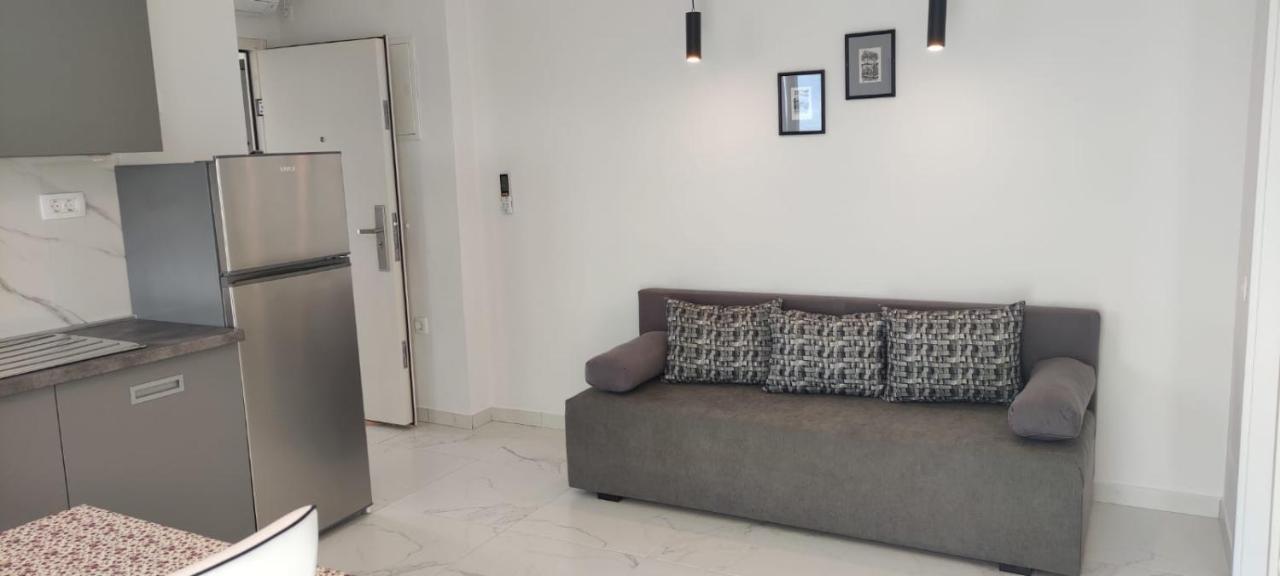 קוסטרנה Apartments Inbox מראה חיצוני תמונה