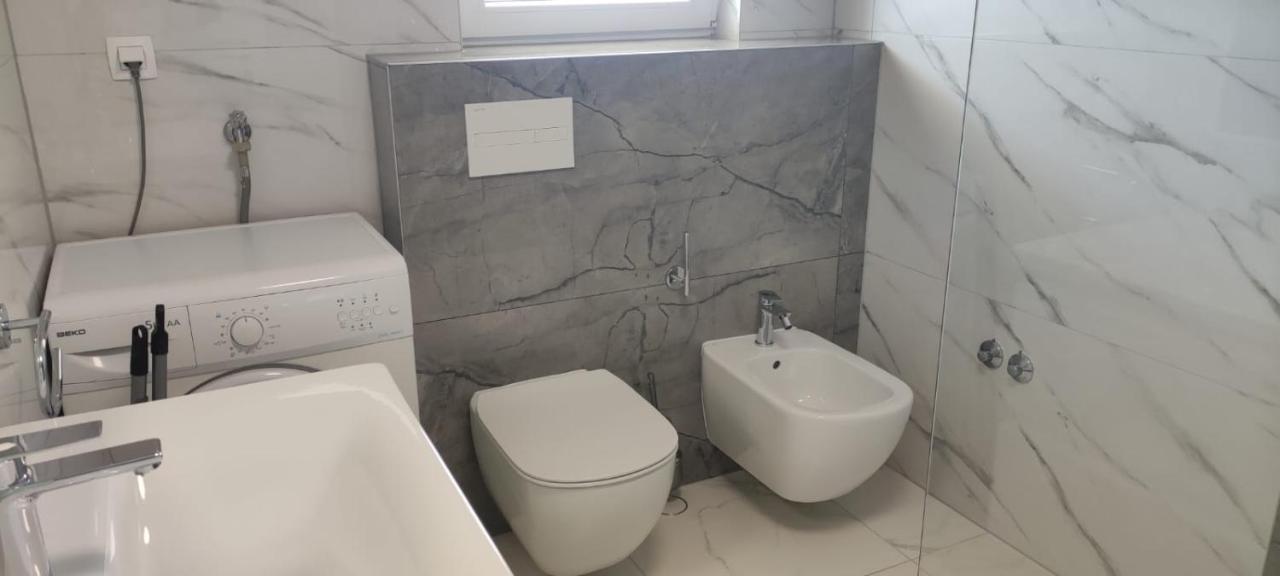 קוסטרנה Apartments Inbox מראה חיצוני תמונה